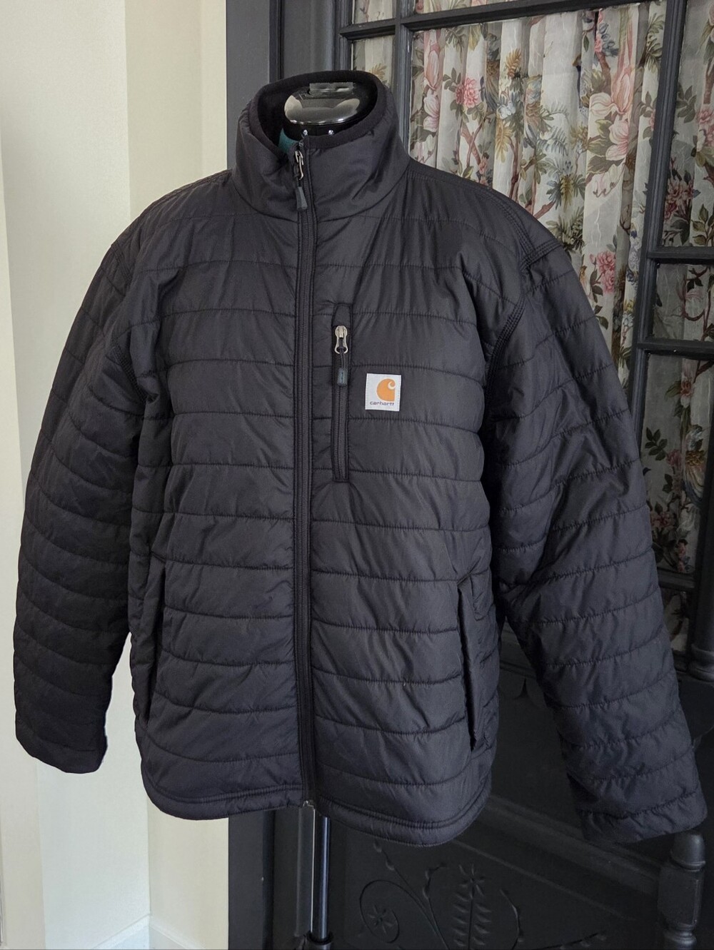 Carhartt Men’s Black Quilted Puffer Jacket with Chest Patch Size Large